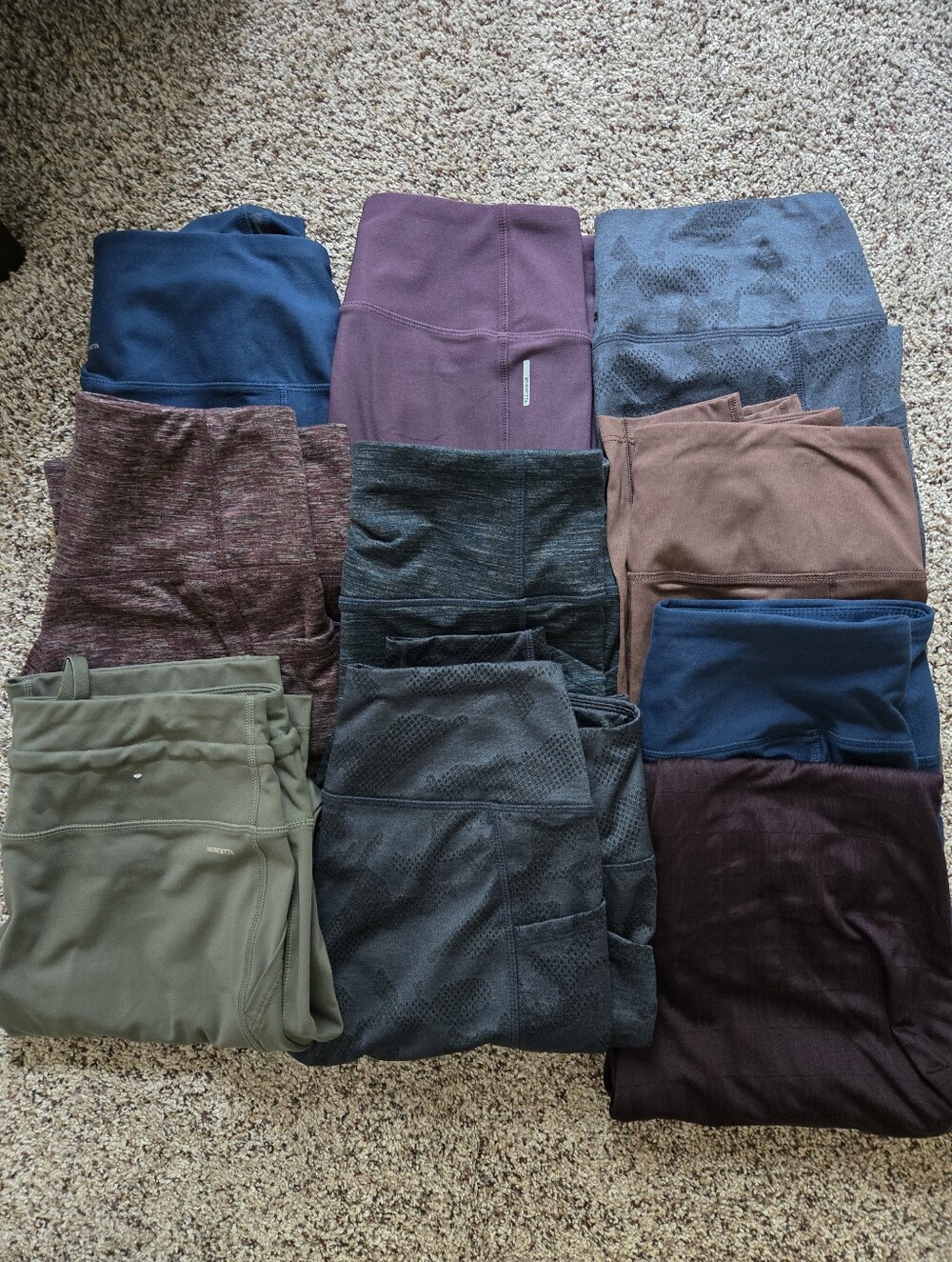HUGE lot Of 10 Mondetta Leggings. Excellent condition.Various Colors. All Size M